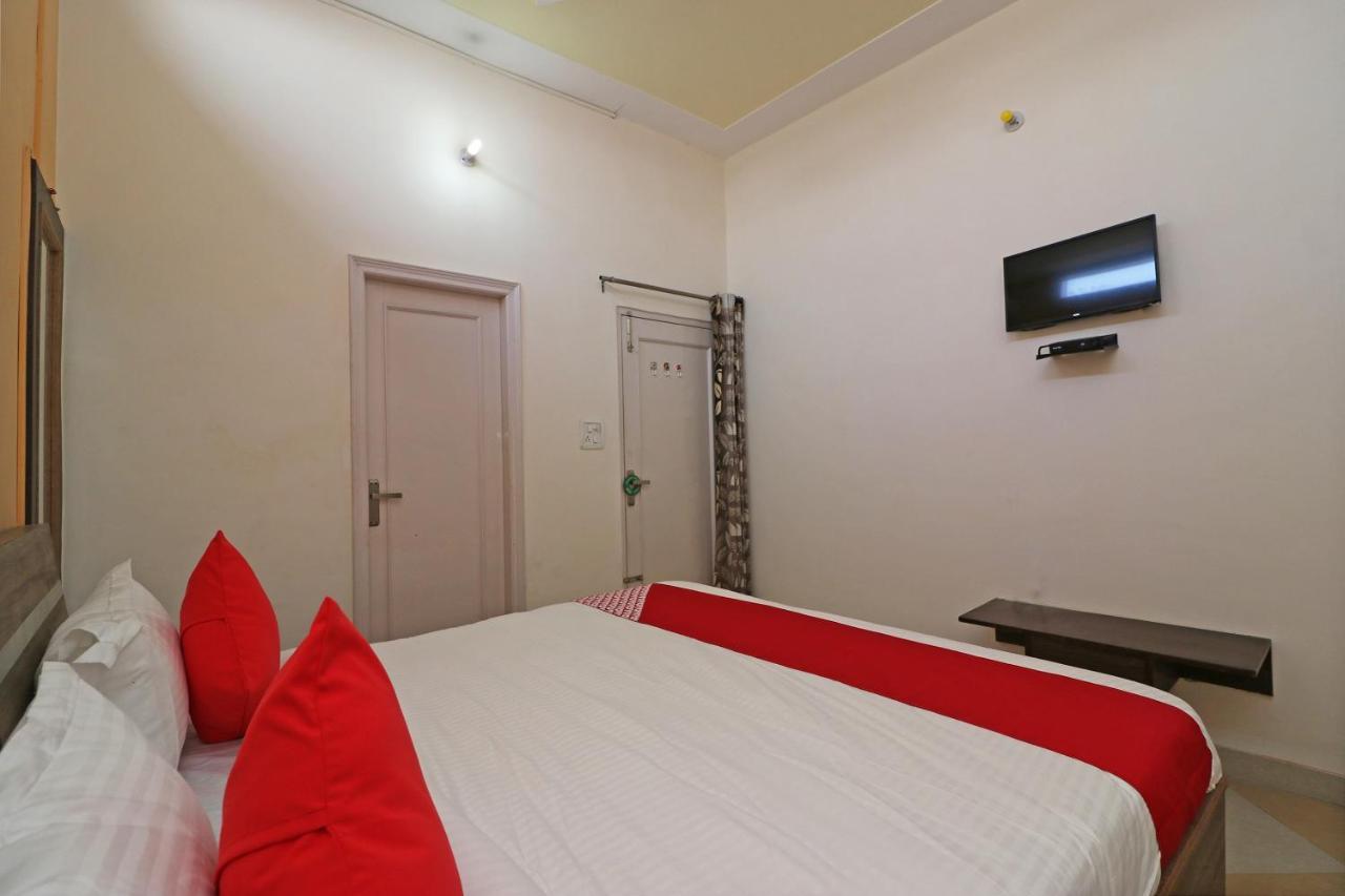 Oyo Flagship Mann Bed And Breakfast Rājpura Εξωτερικό φωτογραφία